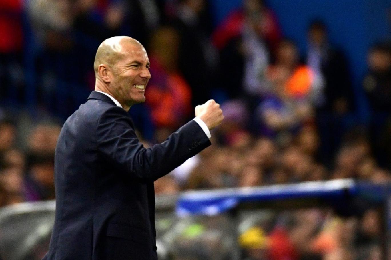 يورو 2020 .. زيدان ينتظر إشارة تدريب منتخب فرنسا بعد الخروج المذل امام سويسرا