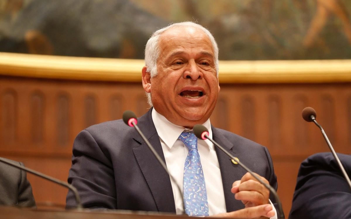 أخبار الأهلي: رسميا.. فرج عامر يعلن انتقال نجم سموحة لـ الأهلي في صفقة قياسية