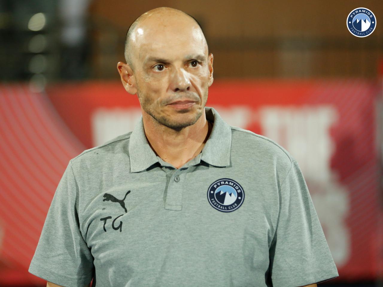 أخبار الدوري المصري: إقالة تاكيس جونياس من تدريب بيراميدز.. وإيهاب جلال مديرا فنيا للفريق