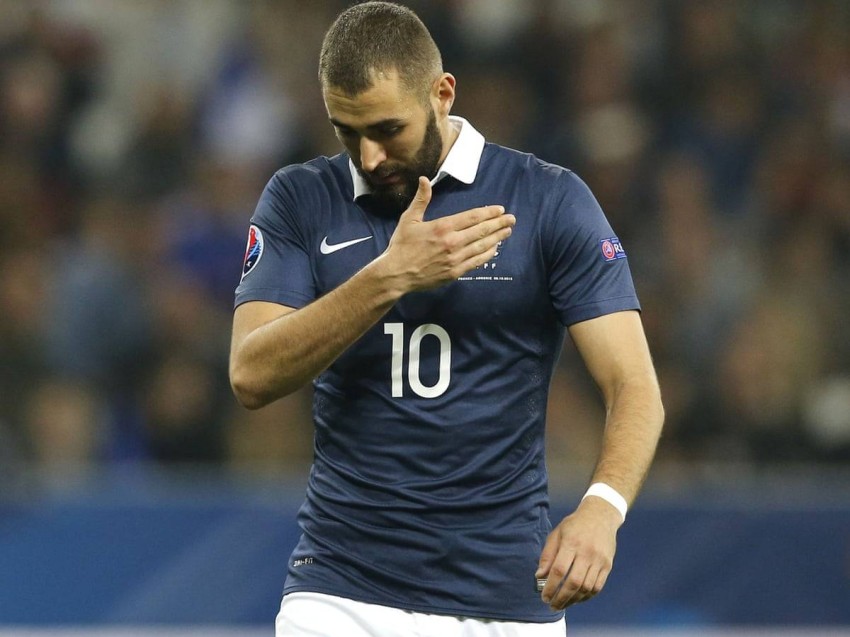 كريم بنزيما .. هل سيتم استبعاده من المنتخب الفرنسي حال إدانته في قضية الإبتزاز؟