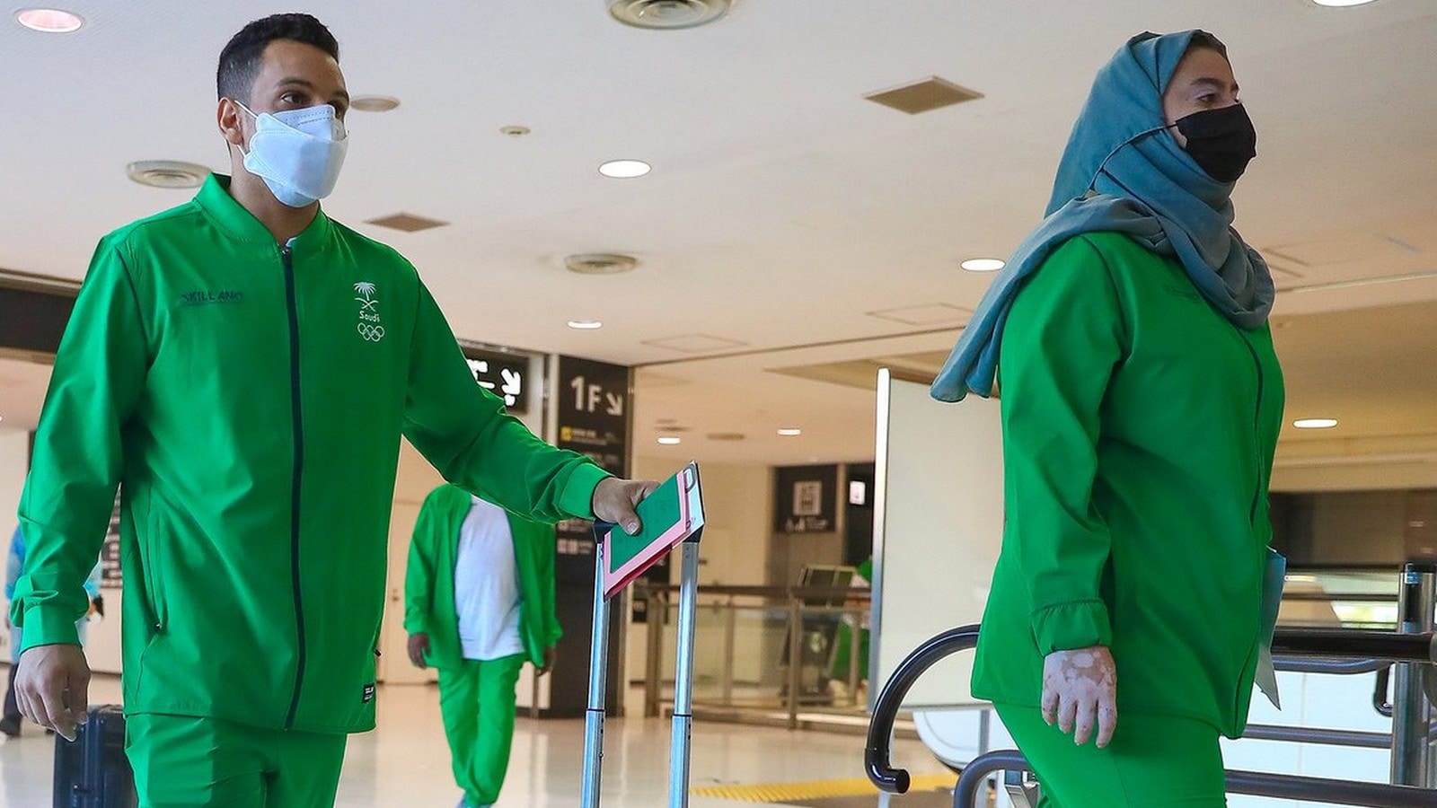 لاعبة الجودو القحطاني تتلقي الدعم من وزير الرياضة السعودي قبيل مواجهة تاريخية مع إسرائيلية