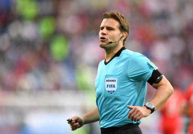 يورو 2020 .. فيليكس بريش حكماً لمباراة إنجلترا أوكرانيا فى ربع النهائى