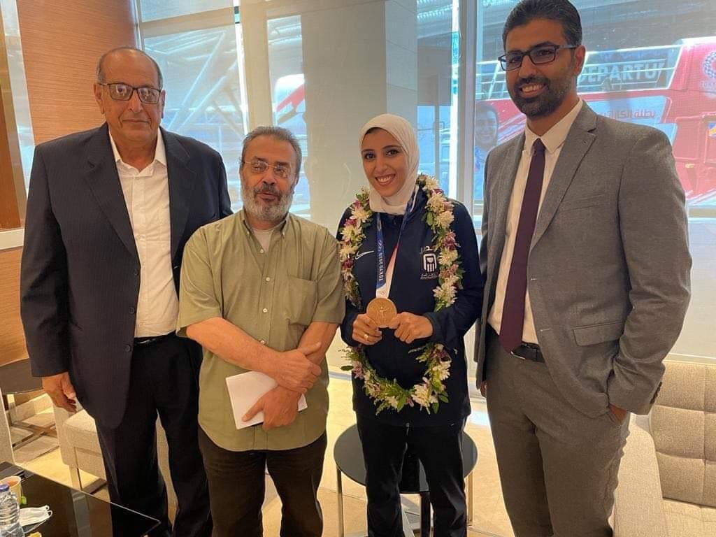 أخبار الأهلي: شاهد.. وفد رسمي من الأهلي يستبقل البطلة جيانا فاروق في مطار القاهرة