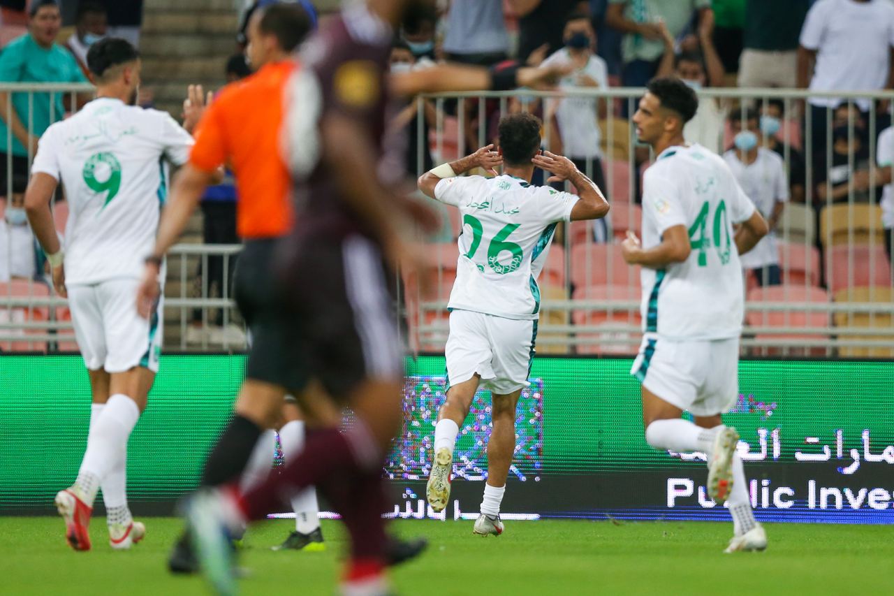 الدورى السعودى .. الأهلى يسقط فى فخ التعادل 1-1 أمام الفيصلى(فيديو)