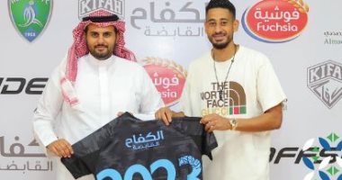 الفتح السعودي يعلن تمديد عقد المغربي مراد باتنا حتى 2023
