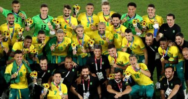 رونالدينيو يحتفي بمنتخب بلاده بعد التتويج بذهبية أولمبياد طوكيو