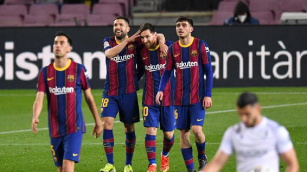 نجوم برشلونة يودعون ميسي برسائل مؤثرة على وسائل التواصل الاجتماع:إنسان استثنائي