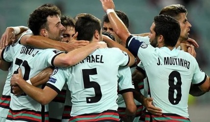 البرتغال تتصدر المجموعة الأولى بثلاثية ضد أذربيجان بتصفيات كأس العالم(فيديو)