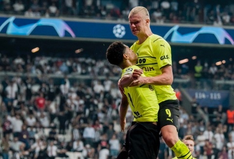 بوروسيا دورتموند يتخطى بشكتاش بثنائية وفوز تاريخي لـ شيريف تيراسبول