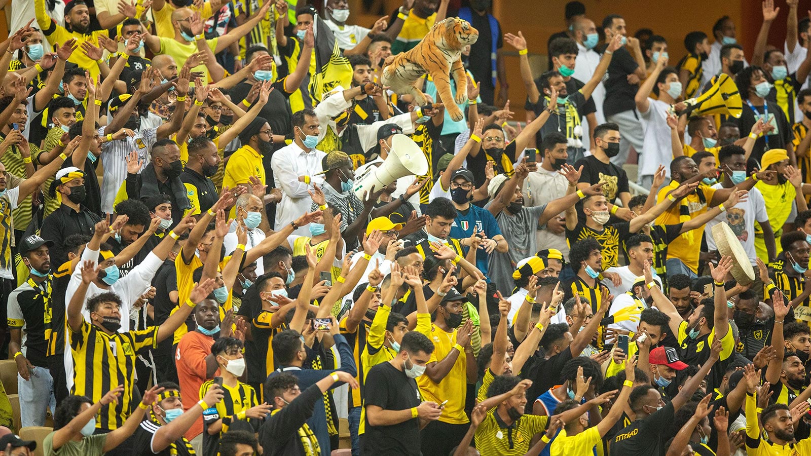 جمهور الاتحاد يتوعد النصر بعد الفوز الكبير على أبها: “نصراوي ما يمشي” (فيديو)