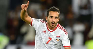 علي مبخوت أسطورة الإمارات يتخطى ميسي ويعادل سجل بيليه التهديفى ( فيديو)