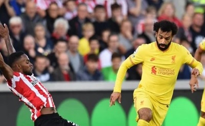 ليفربول ينفرد بالصدارة بتعادل مثير مع برينتفورد فى ليلة محمد صلاح التاريخية