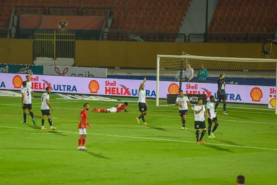 أخبار الأهلي: فيديو.. الأهلي يكسر عقده البنك الأهلي بهدف محمد شريف ويتصدر الدوري