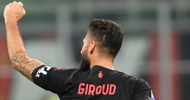 الدورى الإيطالي ..جيرو يعادل انجاز بالوتي ويقود ميلان للتفوق على تورينو فى الشوط الأول