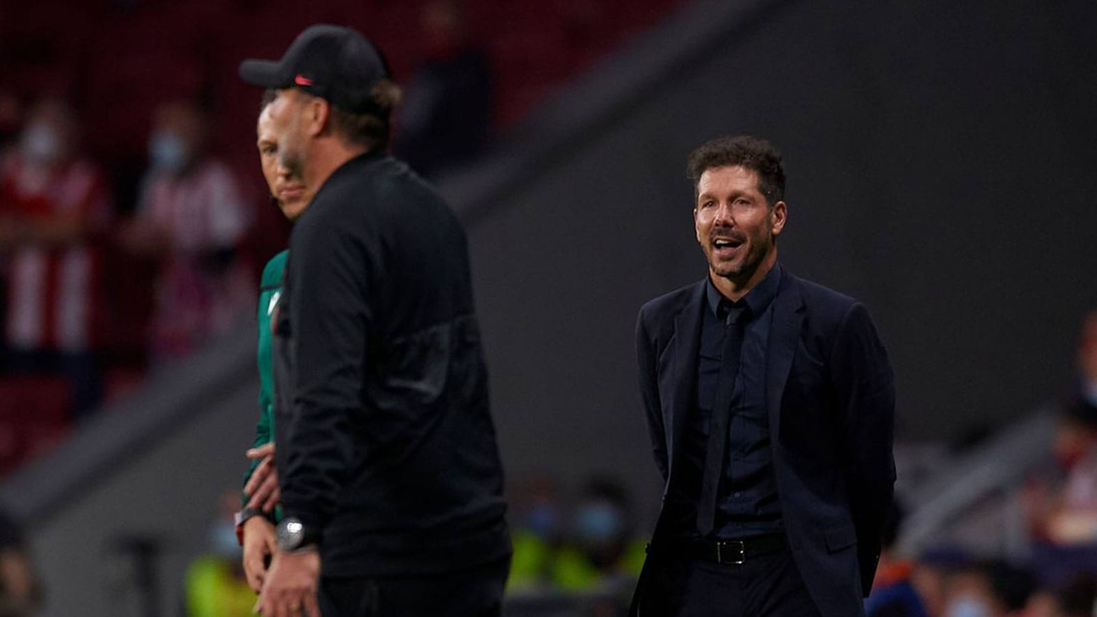 سيميوني يبرر رفضه مصافحة كلوب بعد مباراة أتلتيكو مدريد ضد ليفربول (فيديو)