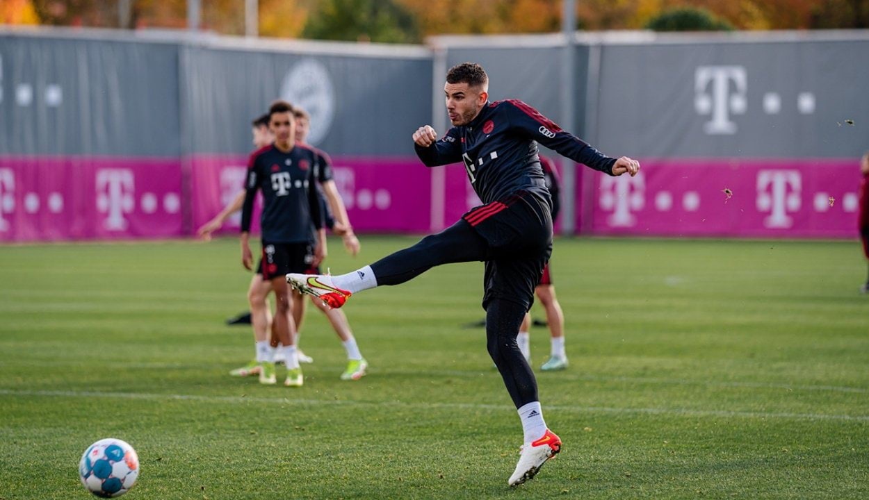 محكمة في مدريد تصدر حُكما بإيقاف حبس مدافع بايرن ميونخ ..تعرف علي السبب!