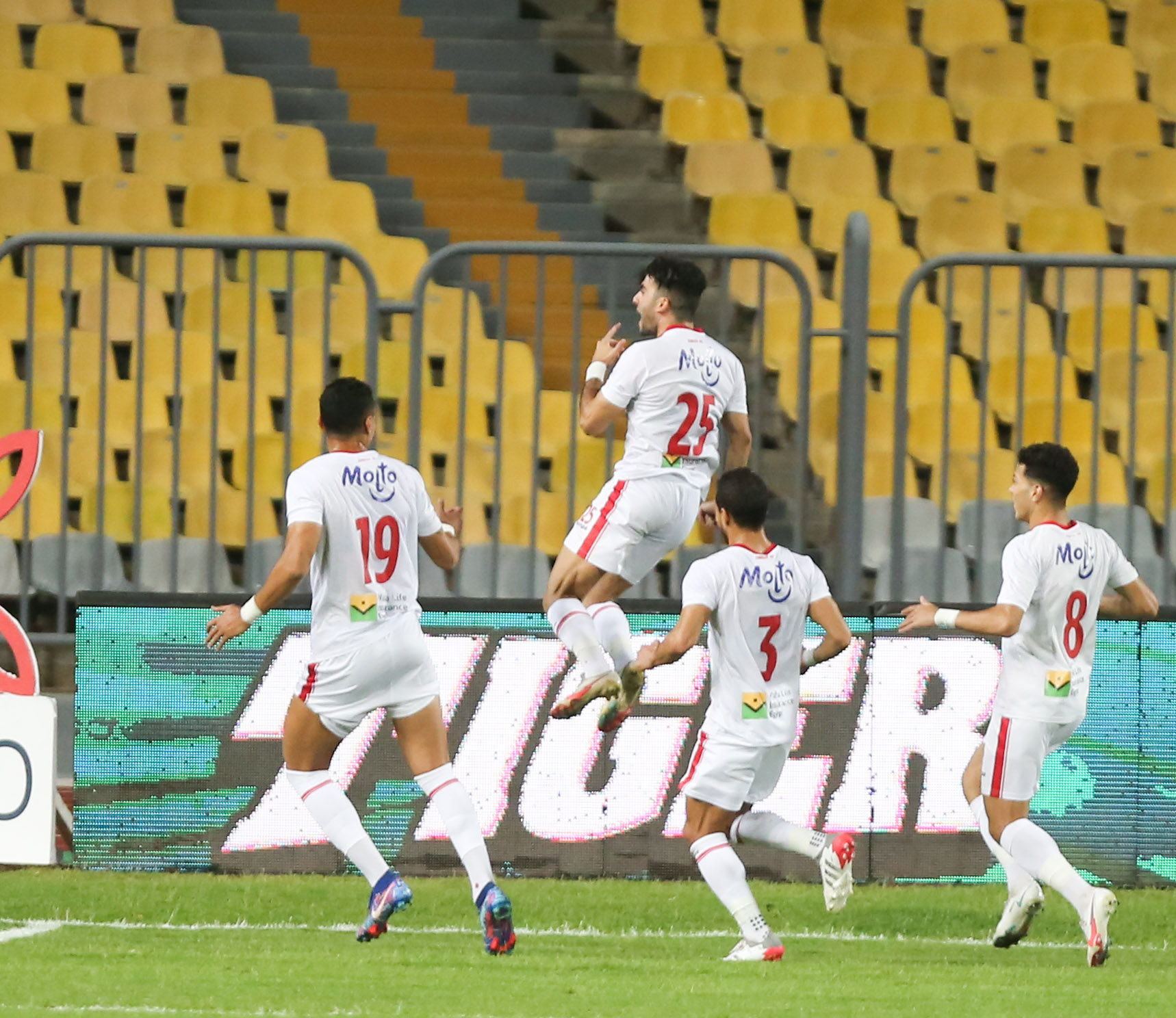 أخبار الزمالك: فيديو.. الزمالك ينجو من فخ أسوان بمساعدة الحكام ويتأهل لنهائي كأس مصر