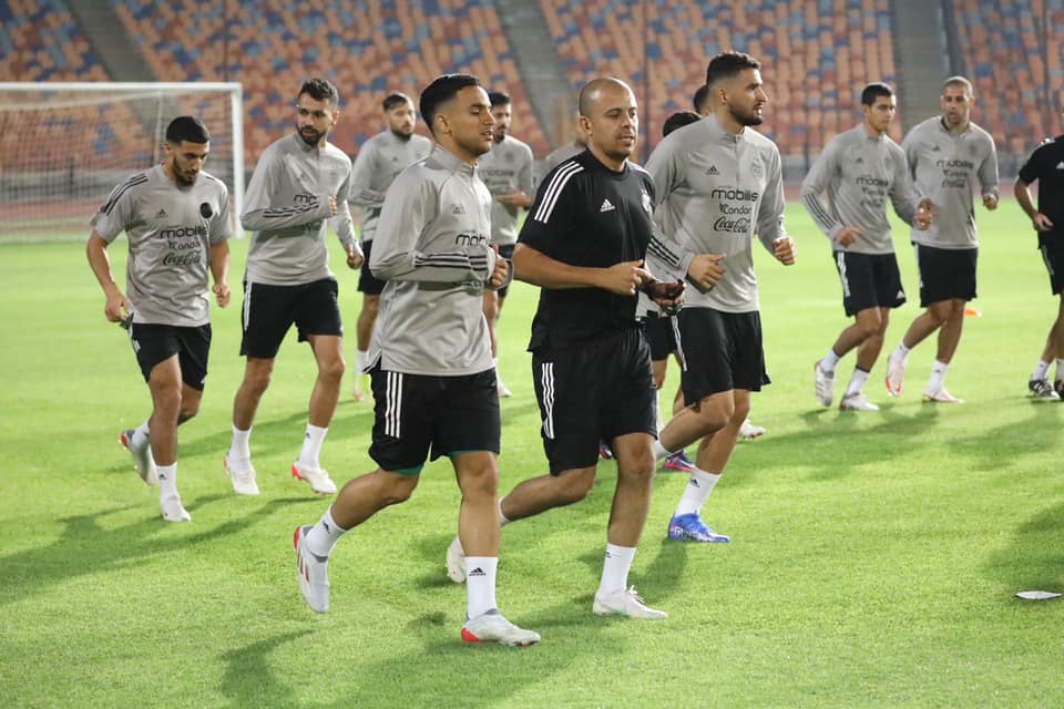 استبعاد بونجاح وبن رحمة من قائمة منتخب الجزائر لمواجهة الكاميرون في تصفيات المونديال