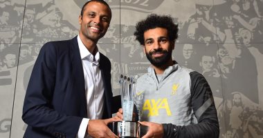 محمد صلاح في أول تعليق بعد تسلمه جائزة الأفضل ويكشف عن هدفه المفضل (فيديو)