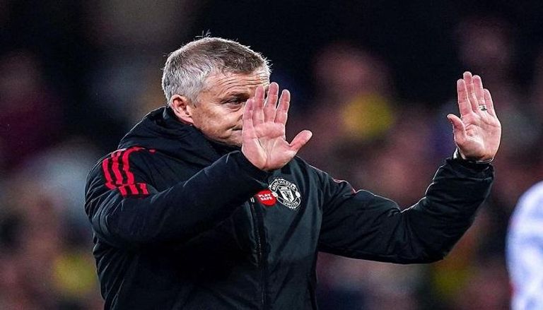 ملاك مانشستر يونايتد يطيحون بالمدرب سولشاير .. ويحددون البديل!