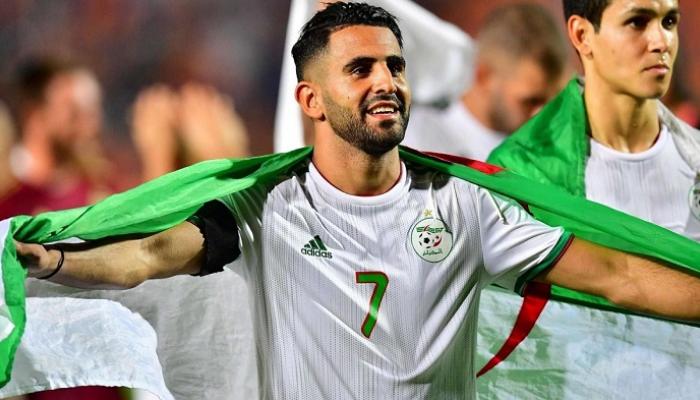 بلايلي يحظي بجائزة ثمينة تعهدت امرأة جزائرية بتقديمها..فهل سيتوجه لإستلامها؟!