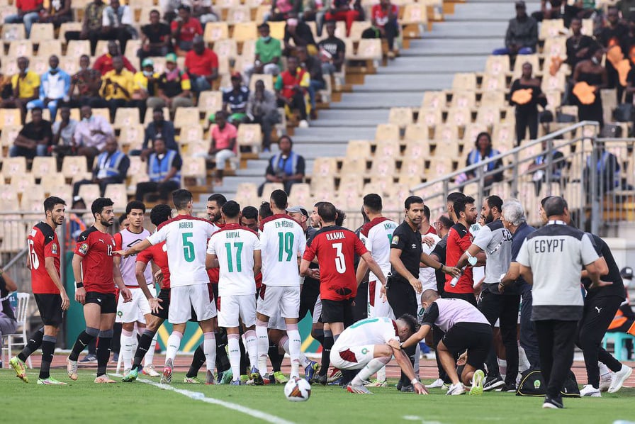 أخبار منتخب مصر: تقارير مغربية تكشف حقيقة اعتداء حارس منتخب مصر على رئيس الاتحاد المغربي