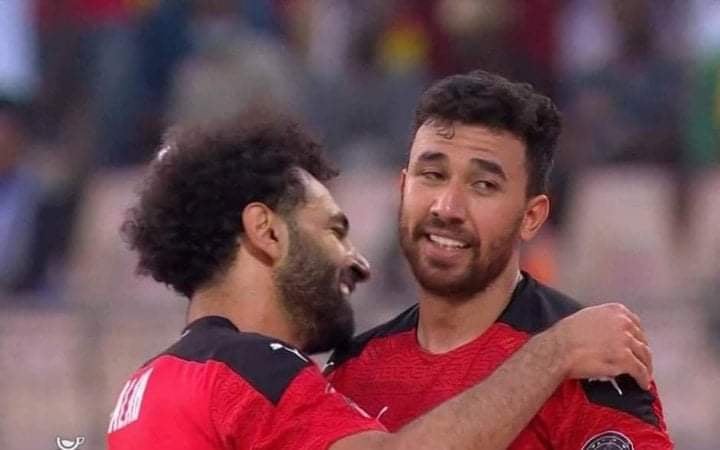تريزيجيه يتلقي خبرا محزنا فى معسكر الفراعنة .. زميل “صلاح” يتسبب فى أزمة لنجم منتخب مصر
