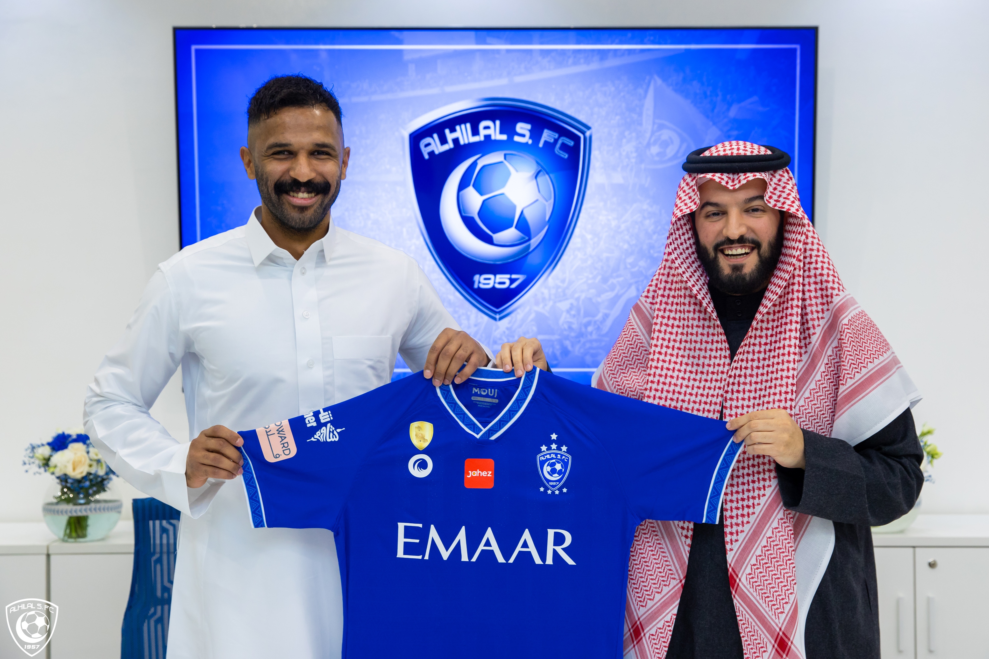 الهلال يكشف عن ضم حارس الأهلي فجرا ..ويحذر أندية الدوري:ليس الأخير!( فيديو)