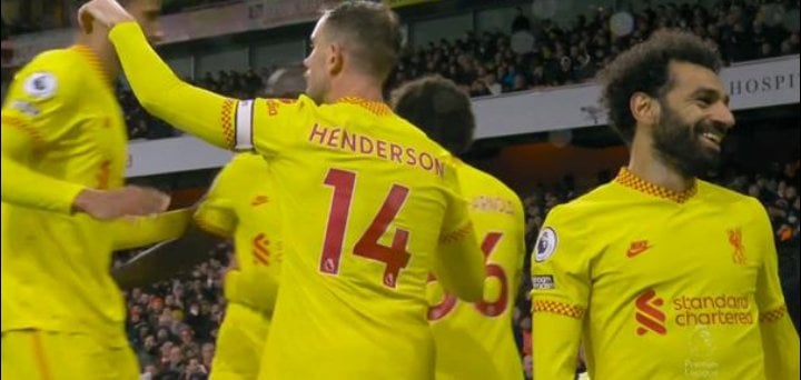 مو صلاح يشارك في فوز ليفربول على أرسنال بالدوري الإنجليزي : فيديو