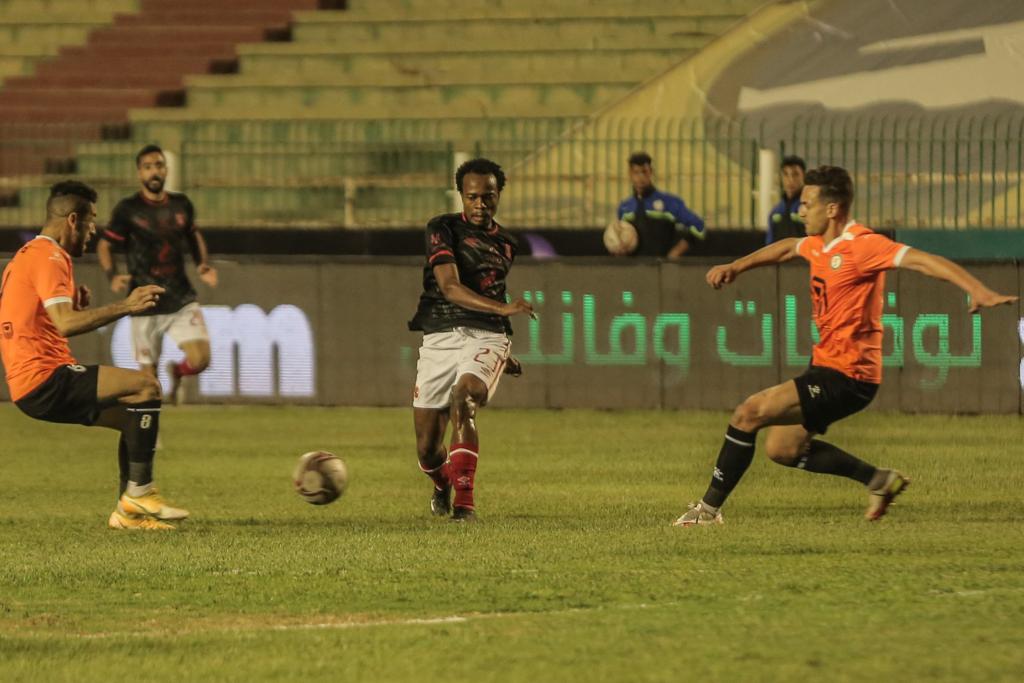 أخبار الأهلي: الأهلي يكشف موقف بيرسي تاو وميكيسوني من مواجهة الجونة