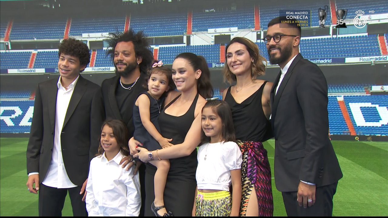 ريال مدريد يعلن انتهاء مسيرة مارسيلو مع النادي بعد 15 عامًا في صفوفه : الصور