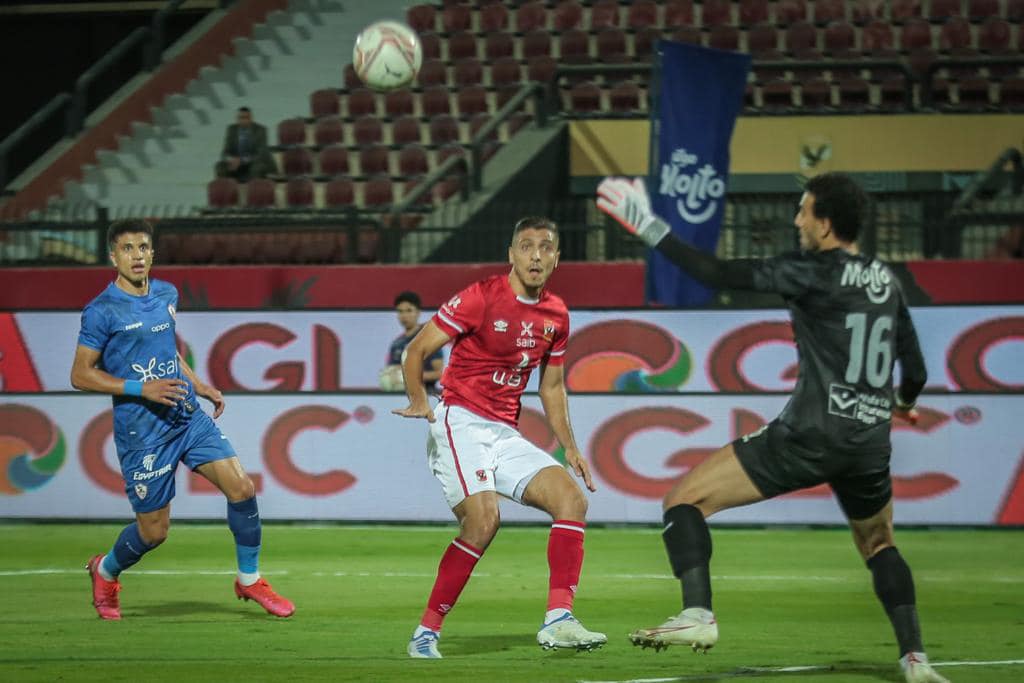 أخبار الأهلي : أفشه وشريف يكشفون أسرار لاعبي الأهلي ومقالب مع معلول