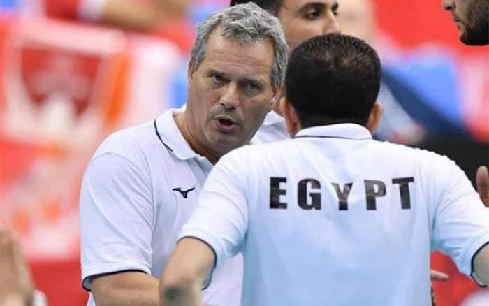 ” الأوليمبية” توضح موقفها من التعاقد مع الخبير الأجنبى للطائرة.. وأسباب رفع أسمه من بعثة البحر المتوسط