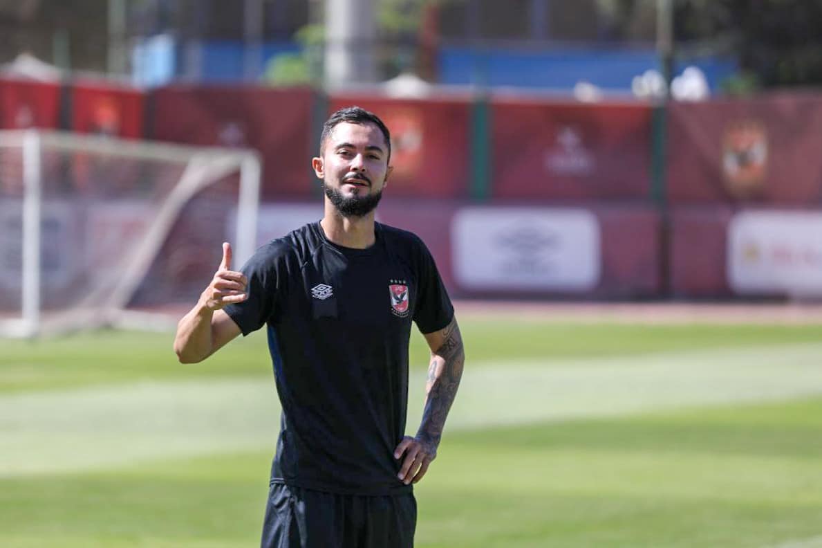أخبار الأهلي: شوبير يكشف أسباب استبعاد أيمن أشرف وسافيو من قائمة الأهلي ضد صن داونز