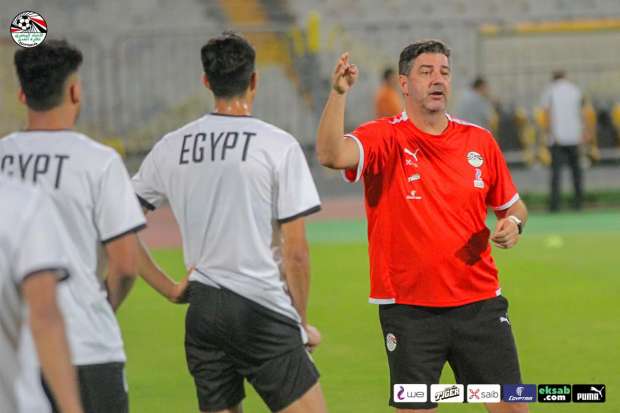 أخبار الأهلي : فيتوريا يوجه صدمة جديدة للزمالك ..وعلام يتدخل