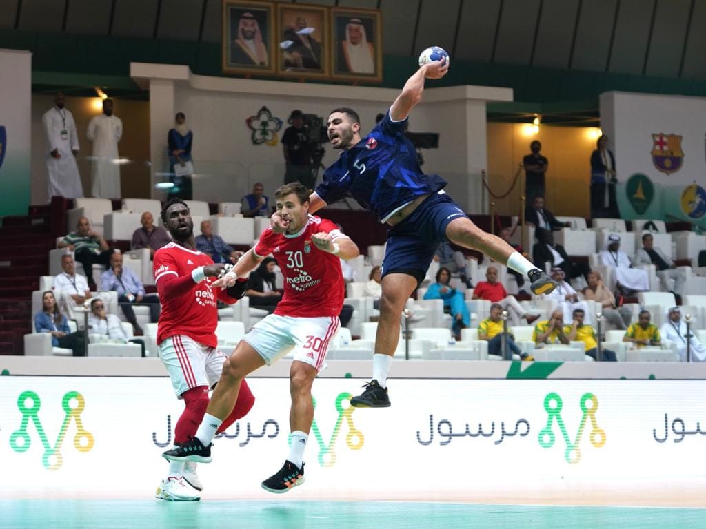أخبار الأهلي: الأهلي يفوز على بنفيكا ويتأهل لنصف نهائي بطولة العالم