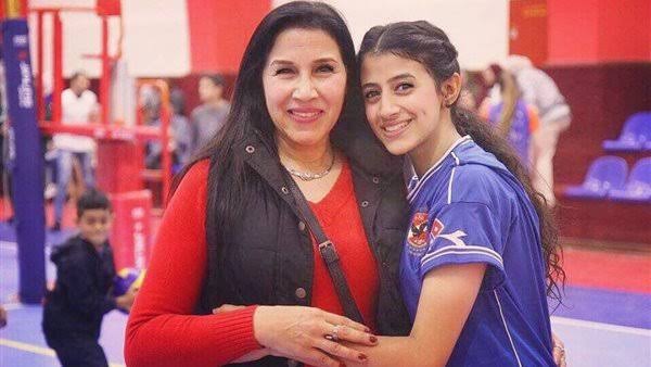 أخبار الأهلي: هناء حمزة تهاجم مجلس الأهلي وتعلن توقيع “بنتها” للزمالك