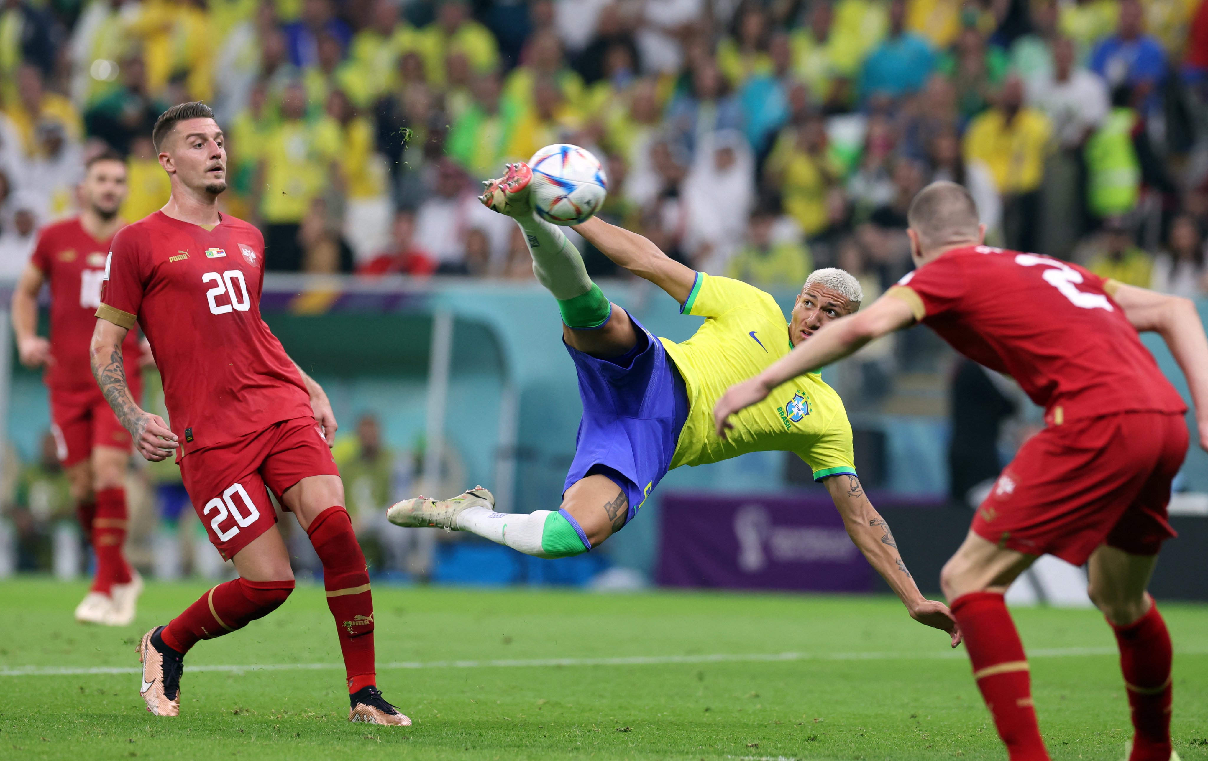 ضربة موجعة .. نجما المنتخب البرازيلي يغيبان عن مباريات دور المجموعات بالمونديال