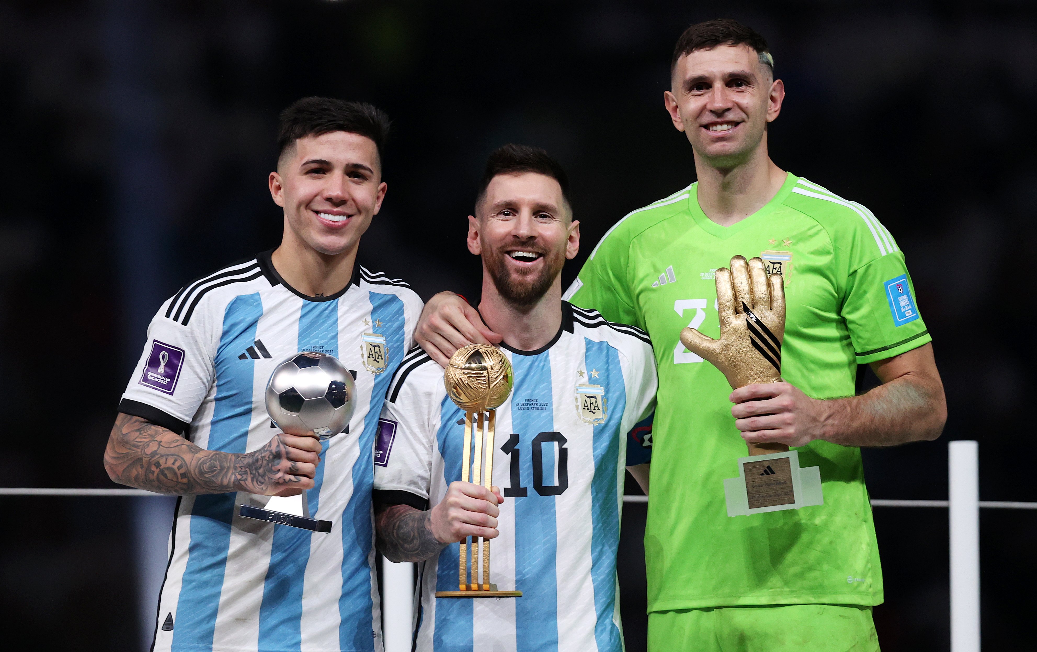 كالديرون: عقلية لاعبي الأرجنتين حسمت كأس العالم.. وكل مشجعي العالم كانوا سعداء من أجل ميسي