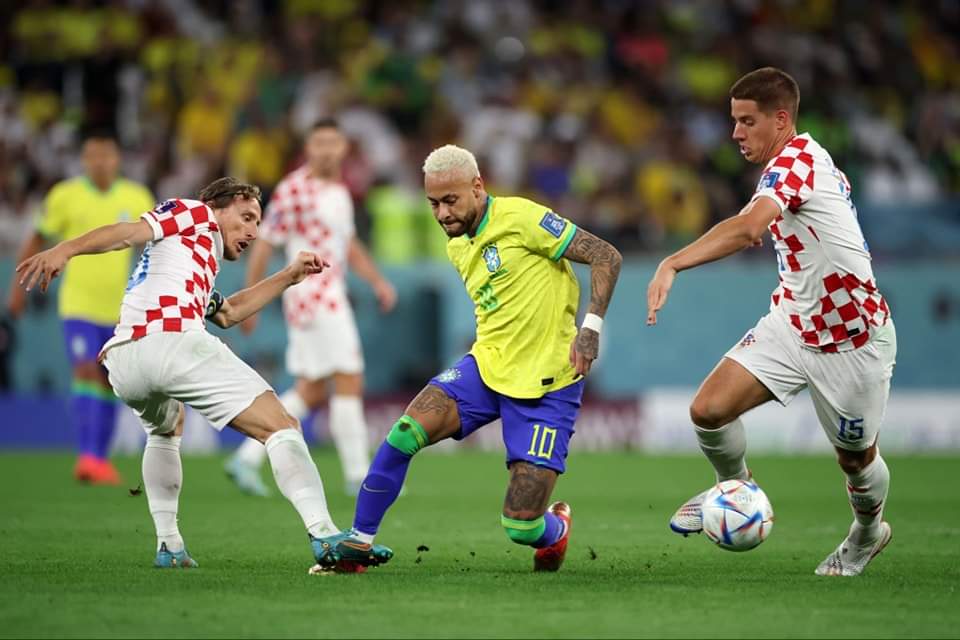 6 أهداف.. البرازيل تفرض تعادلًا مثيرًا على إسبانيا … الجزائر يتعادل 3-3 أمام جنوب أفريقيا وديا