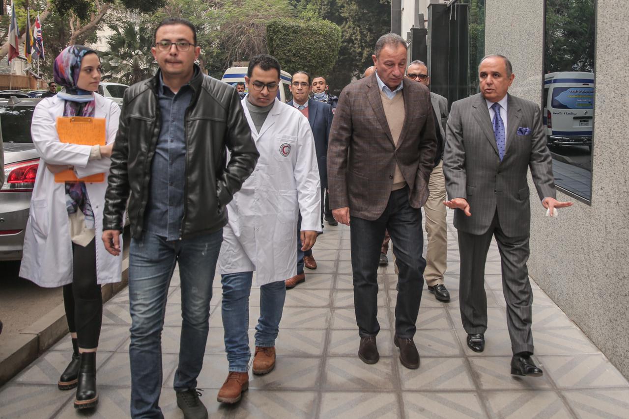 أخبار الأهلي: صور| الخطيب يزور مشجع نادي الاتحاد.. ويؤكد على توفير الرعاية الطبية اللازمة