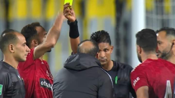 أخبار الأهلي: مستند| لائحة المسابقات تكشف.. عقوبة اعتراض سيد عبدالحفيظ على حكم لقاء المصري