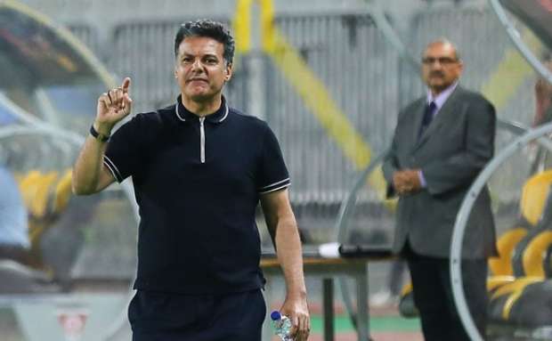 أخبار الأهلي : إيهاب جلال ممنوع من التدريب في مصر هذا الموسم