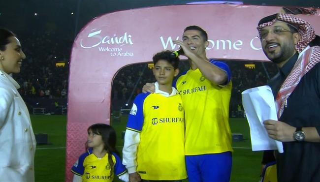حفل تقديم الأسطورة كريستيانو رونالدو لاعبا جديدا لنادي النصر