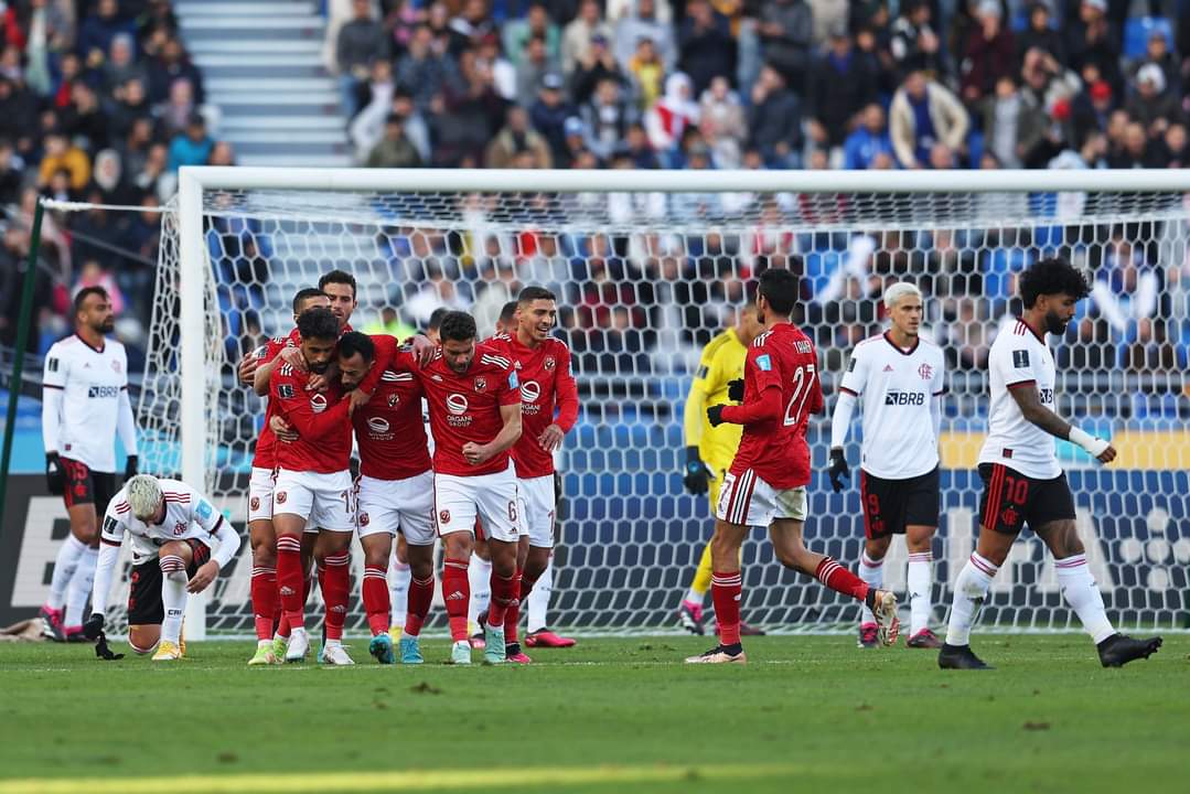 أخبار الأهلي: فيديو| بأخطاء لاعبيه.. الأهلي يهدي فلامنجو البرازيلي برونزية كأس العالم للأندية