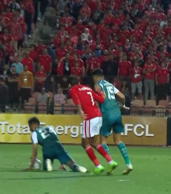 أخبار الأهلي : فيديو ..عاجل .. عبد المنعم يحسم الشوط الأول للأهلي أمام الرجاء برأسية قاضية