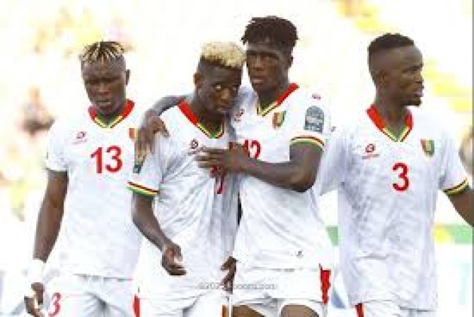 غينيا تخطف التأهل لدور الـ8 بهدف قاتل على « غينيا لاستوائية» … . منتخب طاجيكستان يهزم الإمارات ويتأهل لربع نهائي كأس آسيا
