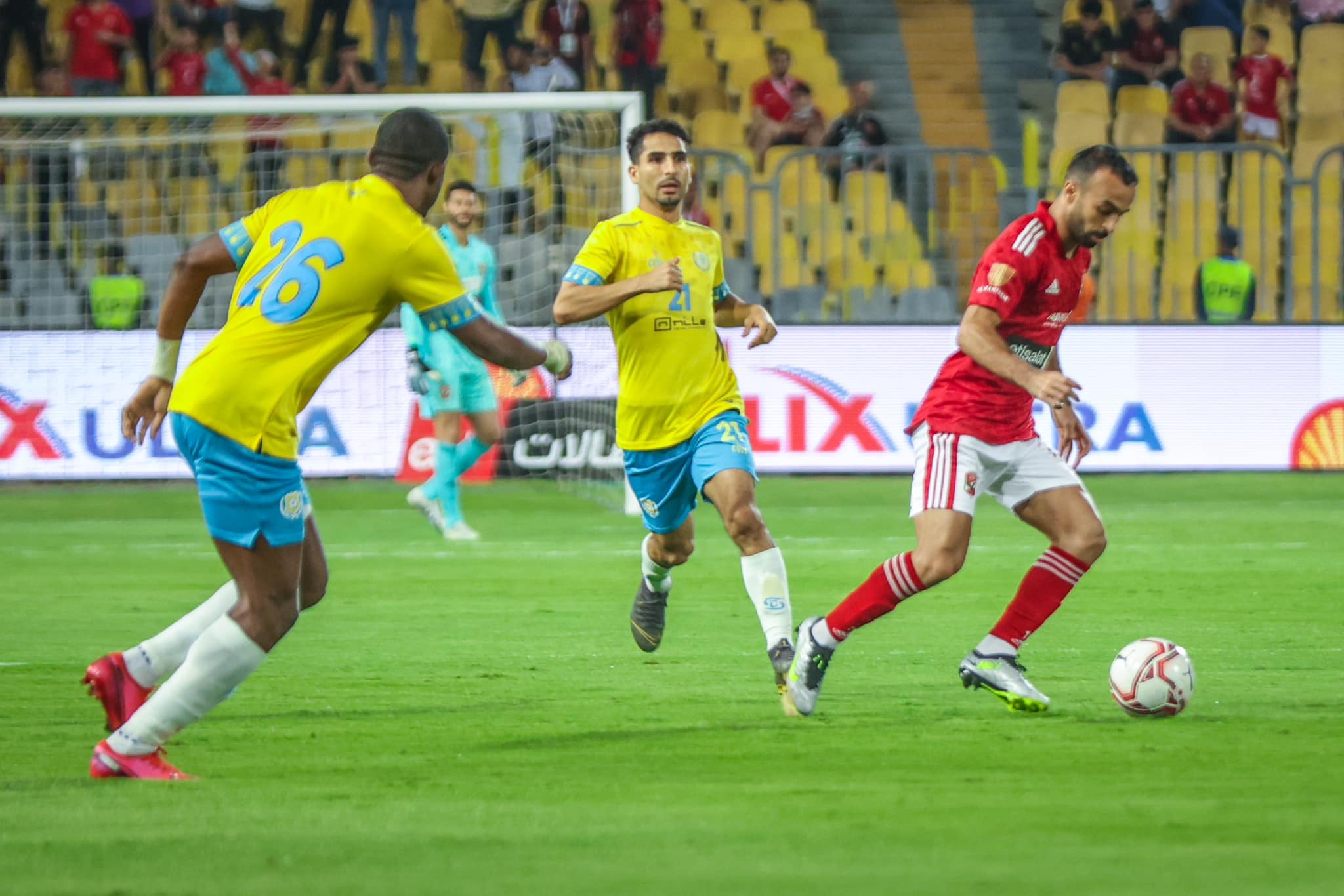 أخبار الأهلي: سيطرة حمراء.. الأهلي يتعادل مع الإسماعيلي في الشوط الأول