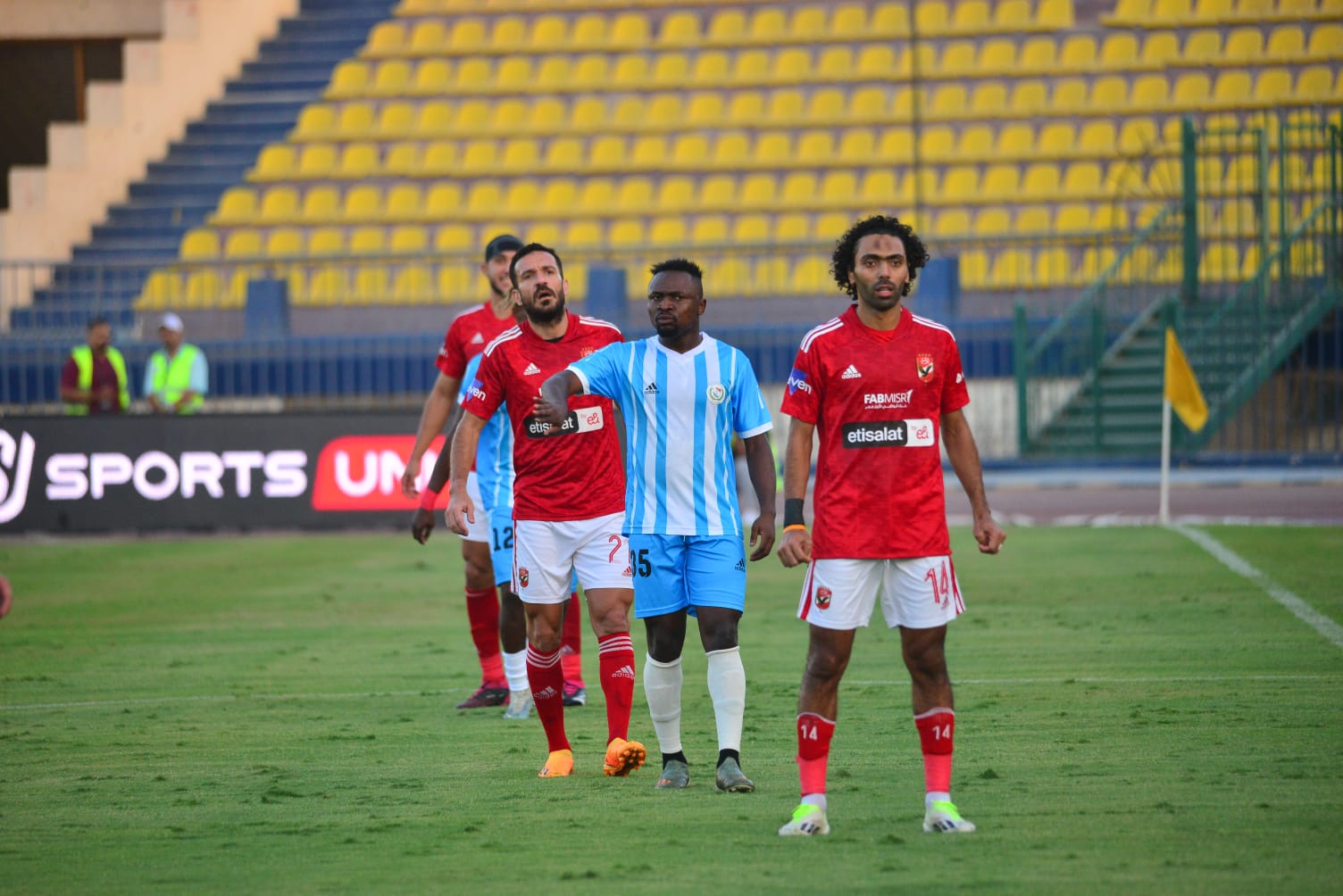 أخبار الأهلي : تعادل سلبي بين الأهلي والمصري في شوط أول باهت بكأس مصر
