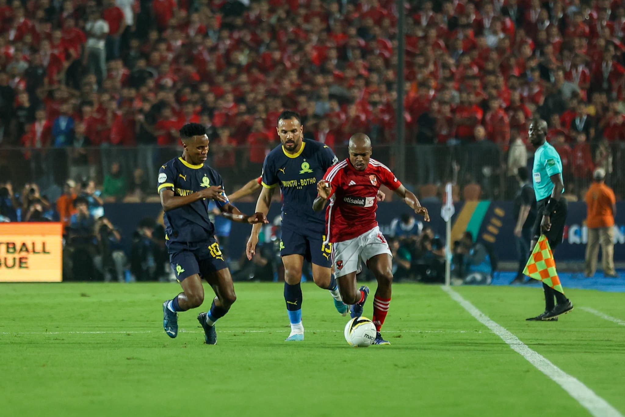 أخبار الأهلي: فيديو| الحظ يعاند الأهلي ويودع الدوري الإفريقي بالتعادل مع صن داونز